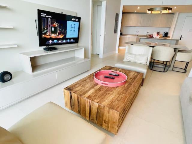 Stay At The Top With Amazing Views By Rent4Us Hollywood Ngoại thất bức ảnh