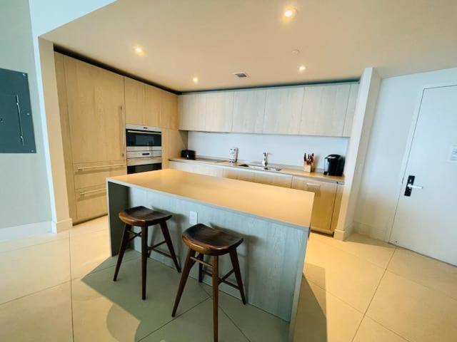 Stay At The Top With Amazing Views By Rent4Us Hollywood Ngoại thất bức ảnh